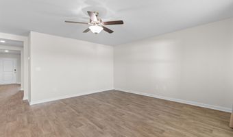 561 Woodland Farms Cir, Aynor, SC 29511
