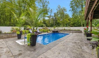6182 High, Algonac, MI 48001