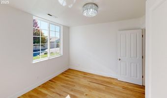 970 HASSETT St, Brookings, OR 97415