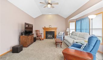 915 Red Tailed Ln, Amherst, OH 44001