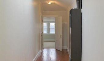 23 Bedlow Ave, Newport, RI 02840