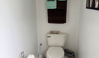 187 H Pope Rd, Adrian, GA 31002