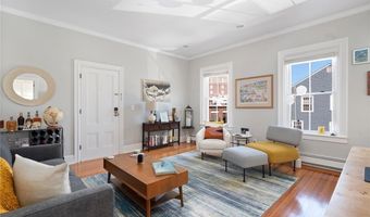 109 Church St 3, Newport, RI 02840