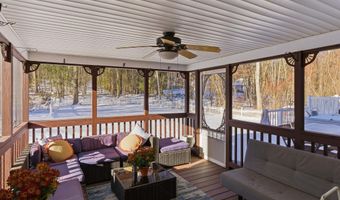 18 Holbrook Rd, Bedford, NH 03110