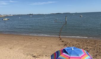 37 Seaview Ave, Branford, CT 06405