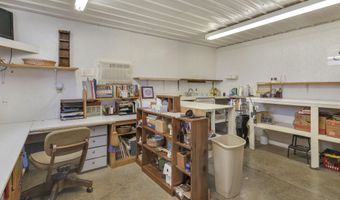 3988 N Farm Road 35, Ash Grove, MO 65604