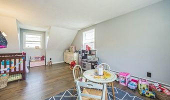 14 Greenville St, Billerica, MA 01821