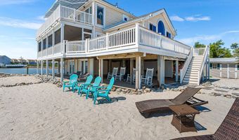 379 Bayshore Dr, Barnegat, NJ 08005