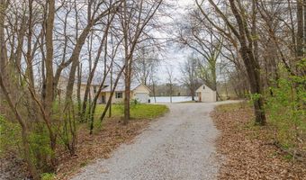 2515 E Primrose Ln, Altamont, IL 62411