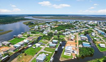 4031 Bank St, Bay St. Louis, MS 39520