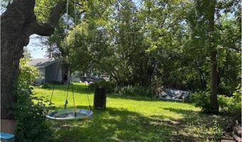 1102 Hawthorne St, Alexandria, MN 56308