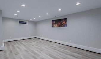 143 Oak St, Amityville, NY 11701