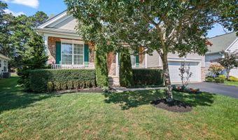28 Pond View Cir, Barnegat, NJ 08005