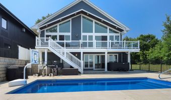 42813 N Woodbine Ave, Antioch, IL 60002