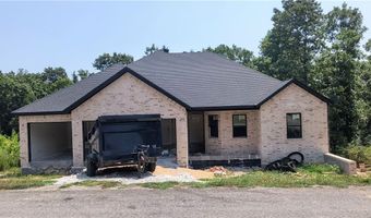 6 Carnahan Ln, Bella Vista, AR 72715