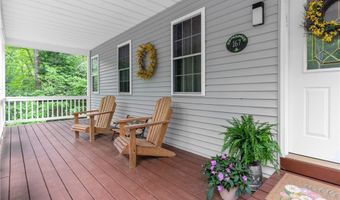 167 Vernon Dr, Glocester, RI 02814