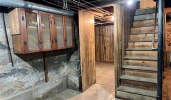 3013 Mayfield Ave, Alton, IL 62002