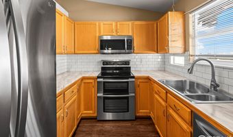301 Linden Oaks Dr, Ault, CO 80610
