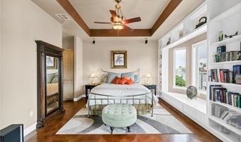 100 Dolphin Ct, Aransas Pass, TX 78336