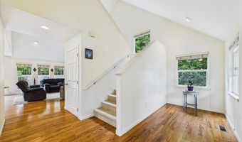 2700 Meadow Creek Way, Arcata, CA 95521