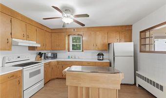 917 Woonsocket Hill Rd, North Smithfield, RI 02896