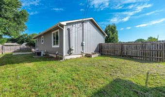 511 Edgewood Ave, Augusta, KS 67010