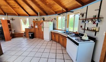 310 Sky View Ln, Barnet, VT 05821