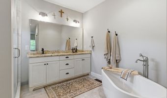 126 Charlie Rd, Arapahoe, NC 28510