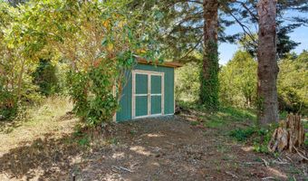 705 OHIO Ave NE, Bandon, OR 97411