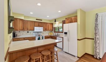 1094 Lowell Dr, Apple Valley, MN 55124