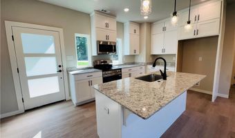 61 Skipton Dr, Bella Vista, AR 72714