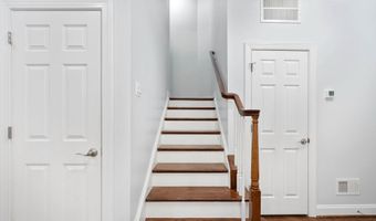 6044 MASONDALE Rd, Alexandria, VA 22315