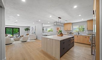 5157 Woodley Ave, Encino, CA 91436