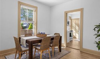 18 Barney St 1, Newport, RI 02840