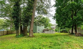 65 Jeri Lynn Cir, Warwick, RI 02886