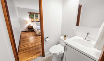410 Pleasant Ave, Astoria, OR 97103