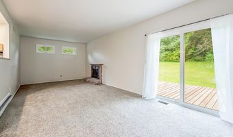 2240 Steeplechase Dr, Ann Arbor, MI 48103