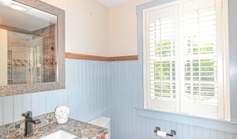 9 Lawes Ave, Bedford, NH 03110