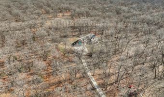 8063 SE Strawberry Ln, Galena, KS 66739