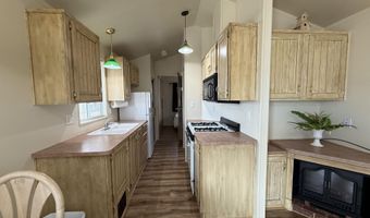 929 N DELAWARE Dr 28, Apache Junction, AZ 85120