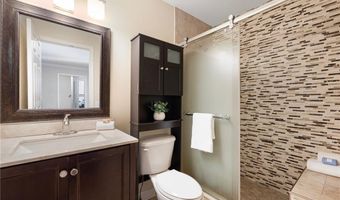 231 Maple Ave 204, Newport, RI 02840