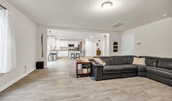 169 Carriagebrook Cir, Camden, SC 29020