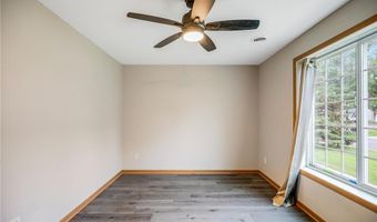 15521 Foghorn Ln, Apple Valley, MN 55124