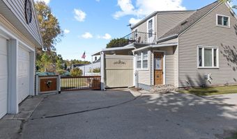 710 Washington St, Algoma, WI 54201