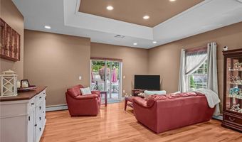 1 Stephanie Dr, Coventry, RI 02816