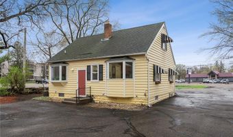 721 E River Rd, Anoka, MN 55303