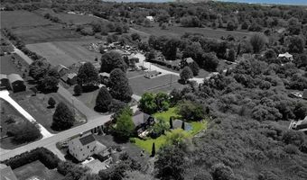 201 Paradise Ave, Middletown, RI 02842