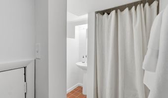 5439 NEVADA Ave NW, Washington, DC 20015