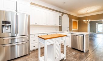 4533 La Costa Dr, Albany, GA 31721