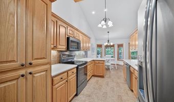 3 Matney Ln, Bella Vista, AR 72715